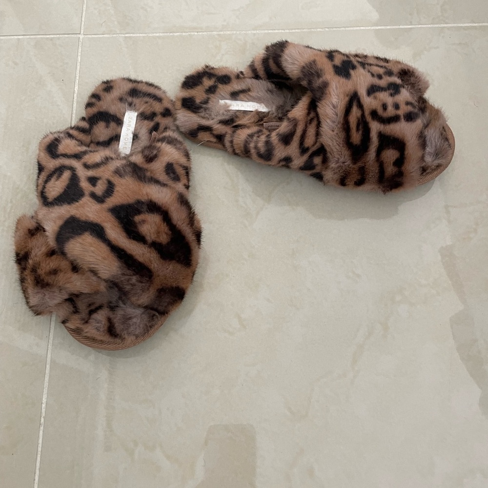 Zara home faux fur leopard slippers